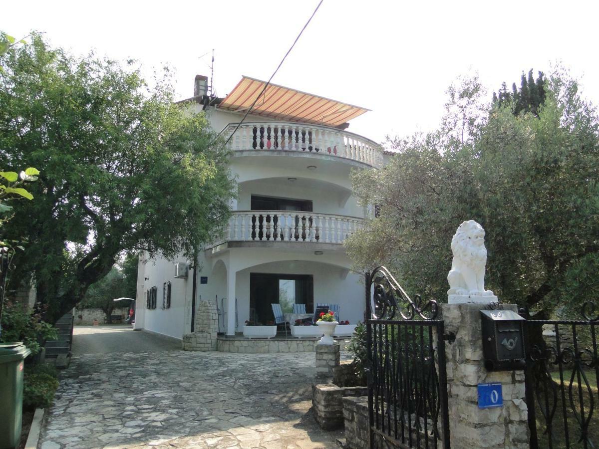 Apartments Villa Maran Umag Exterior foto