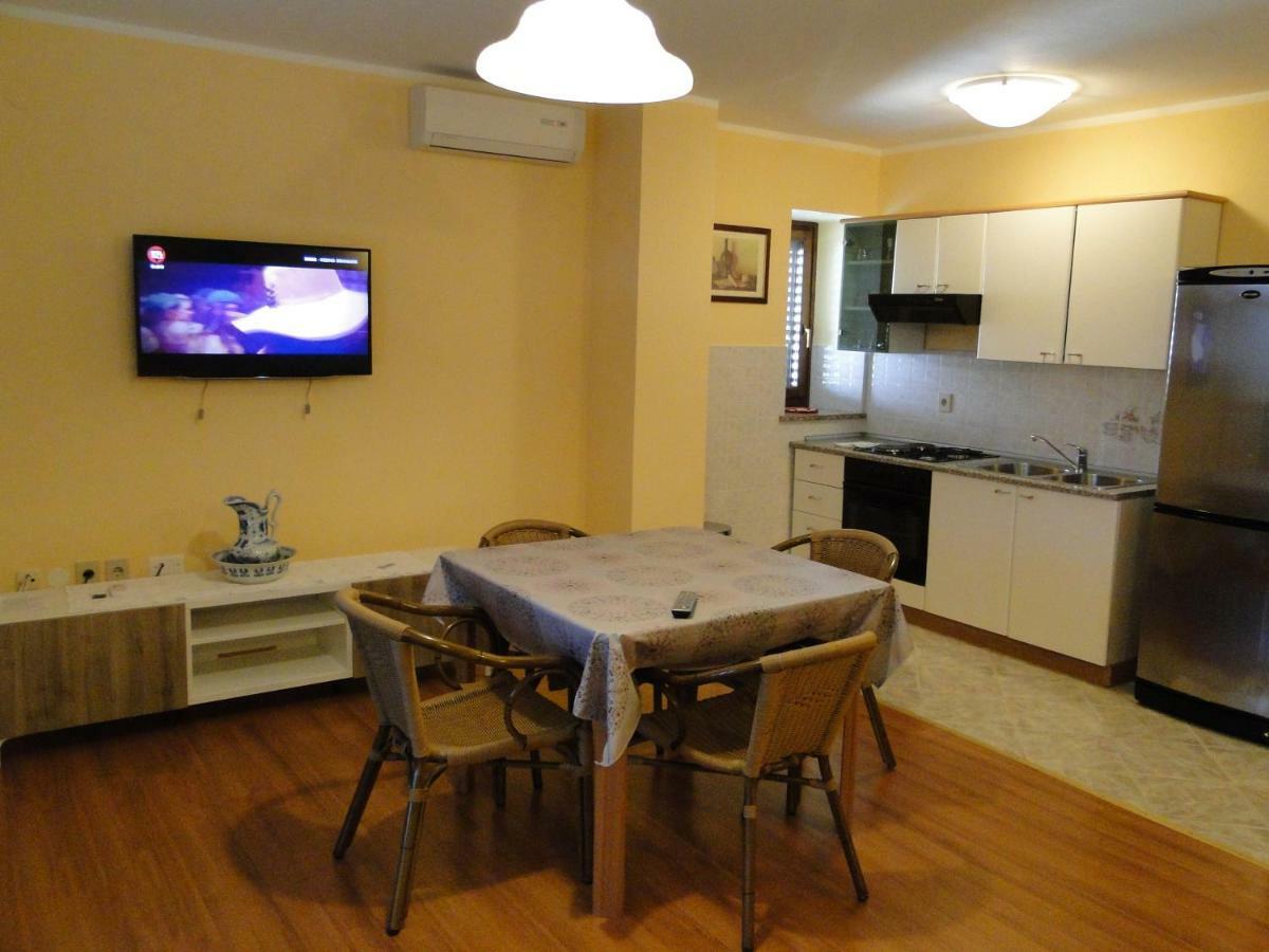 Apartments Villa Maran Umag Exterior foto